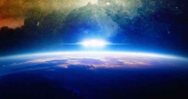 10 seltsame Möglichkeiten, wie große Religionen auf Außerirdische und UFOs eingewirbelt haben